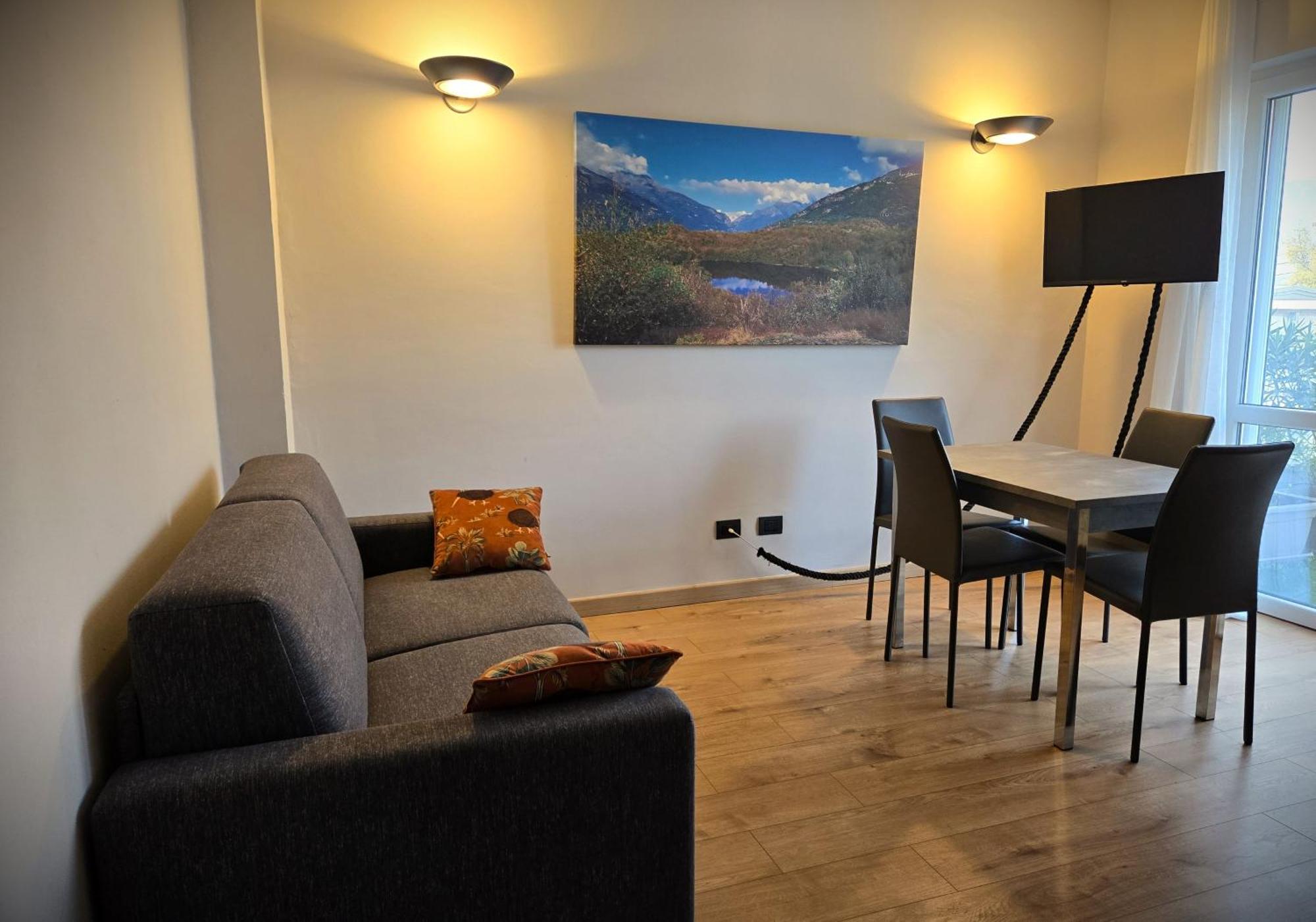 7 Lakes Aparthotel Burolo Luaran gambar